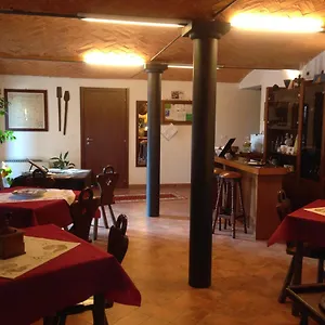 Olianina Villa Poma